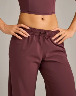 AirMove™ Straight Leg Pants with Reflective Logo