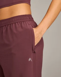 AirMove™ Straight Leg Pants with Reflective Logo