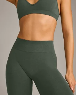 EffortlessLift™ Seamless Mid Rise Leggings with Grey Logo