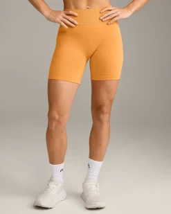 EffortlessLift™ Seamless Mid Rise Shorts with Grey Logo