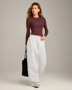 Mellow™ Motion Crew Neck Long Sleeve Top