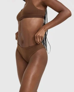 Silhouette Brief