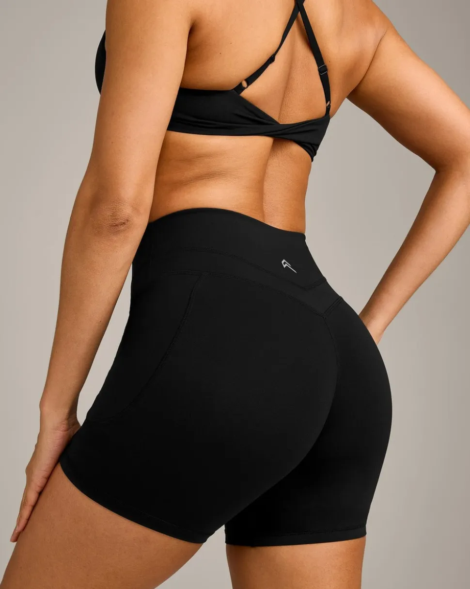 UnifiedMove™ High Waisted Pocket Shorts 6" with Reflective Logo